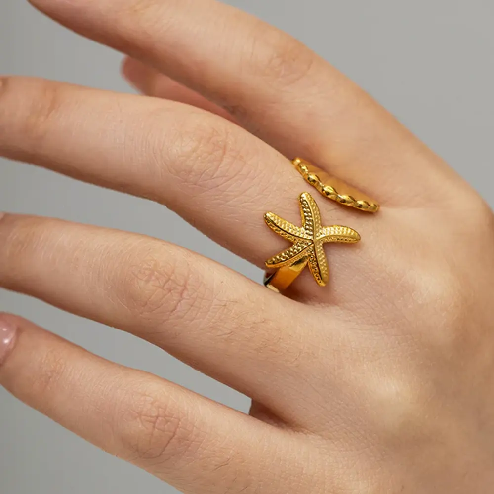 Gold Starfish Ring
