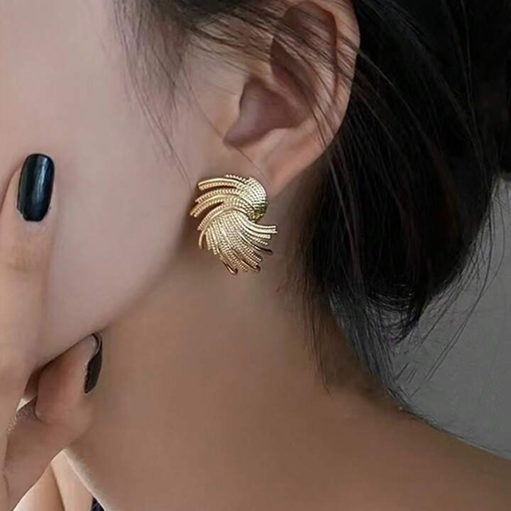 Gold pokey earrings