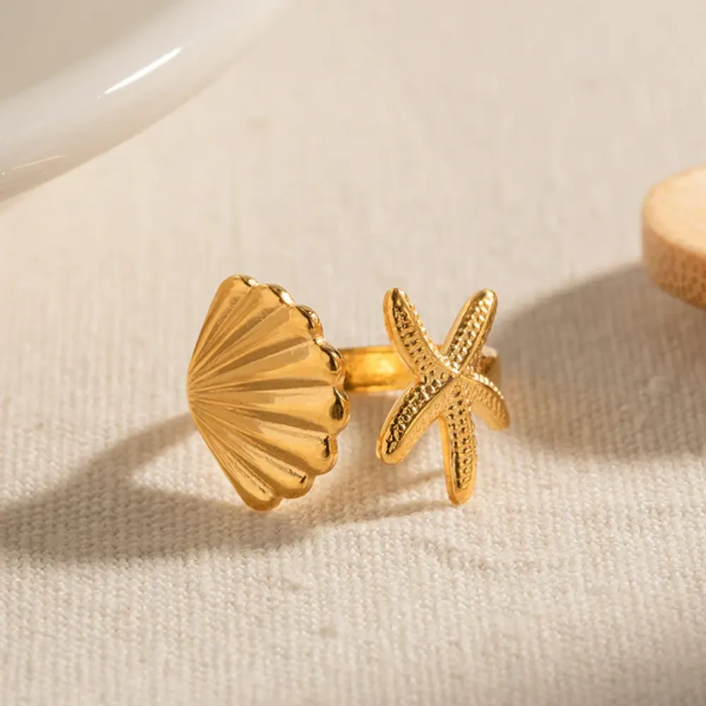 Gold Starfish Ring