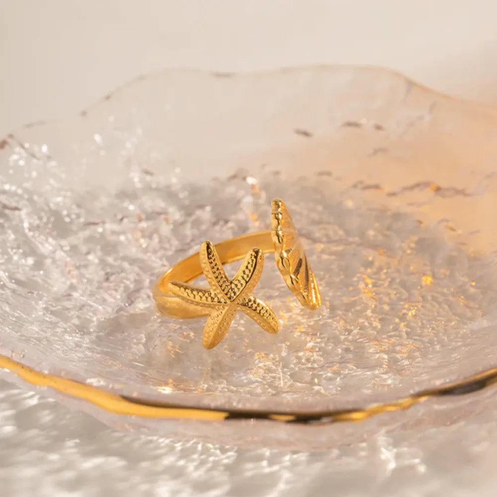 Gold Starfish Ring
